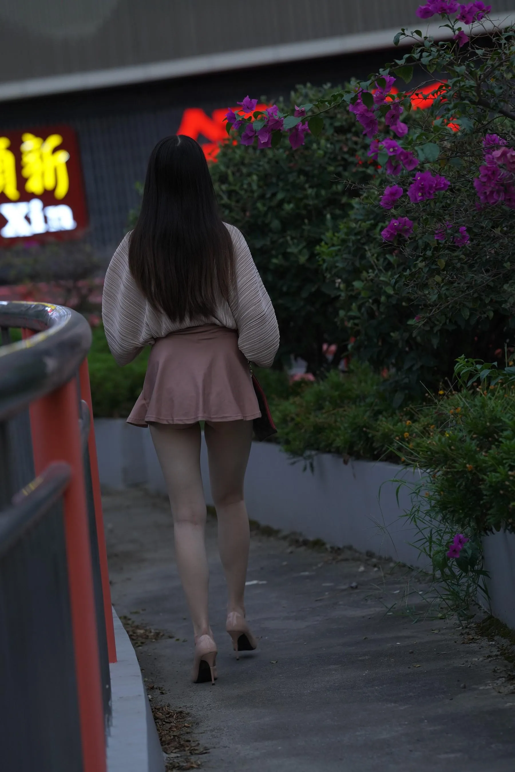魔镜街拍 NO.167 可爱的粉色短裙小姐姐 [495P]插图4